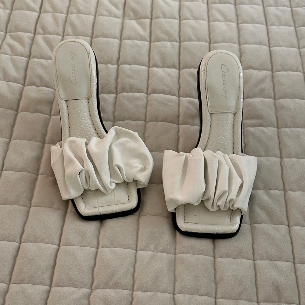 Circus by Sam Edelman White Ruffled Heels